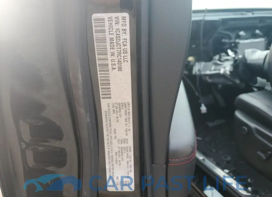 1C4SDJCT7RC140180# 14