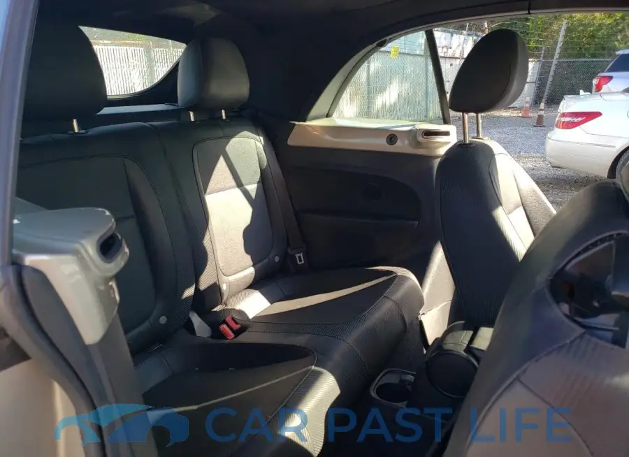 3VW517AT8FM810676# 10