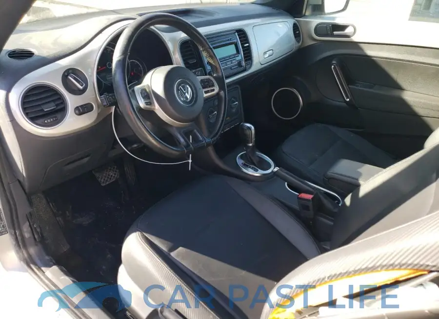 3VW517AT8FM810676# 8