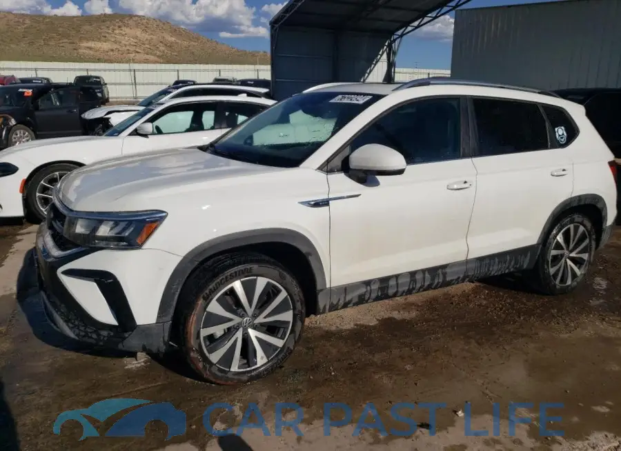 3VVNX7B23PM327526# 1
