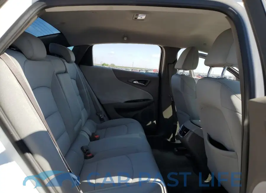 1G1ZD5ST2JF186213# 9