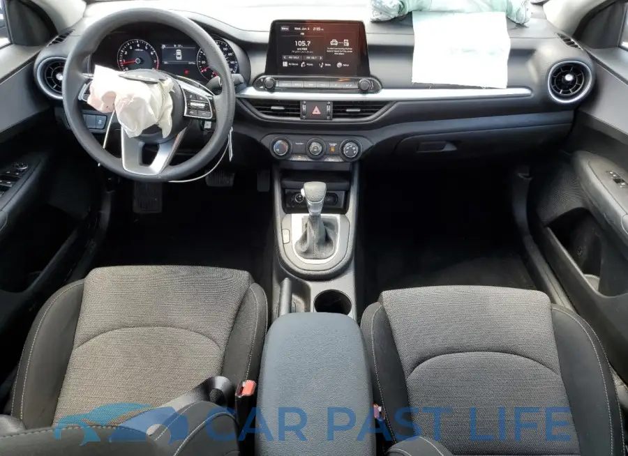 3KPF24AD5RE743884# 8