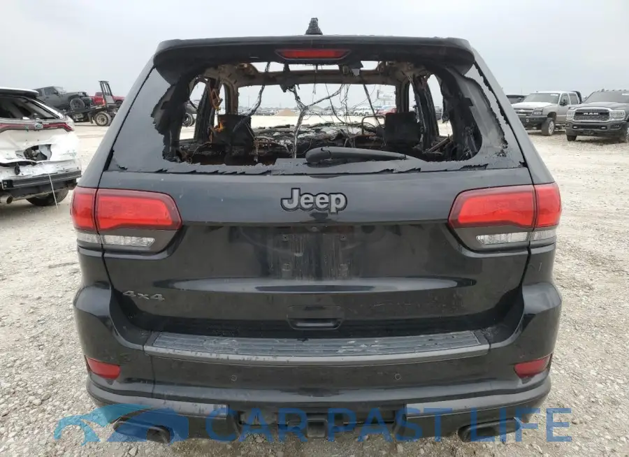 1C4RJFCG3JC118043# 6