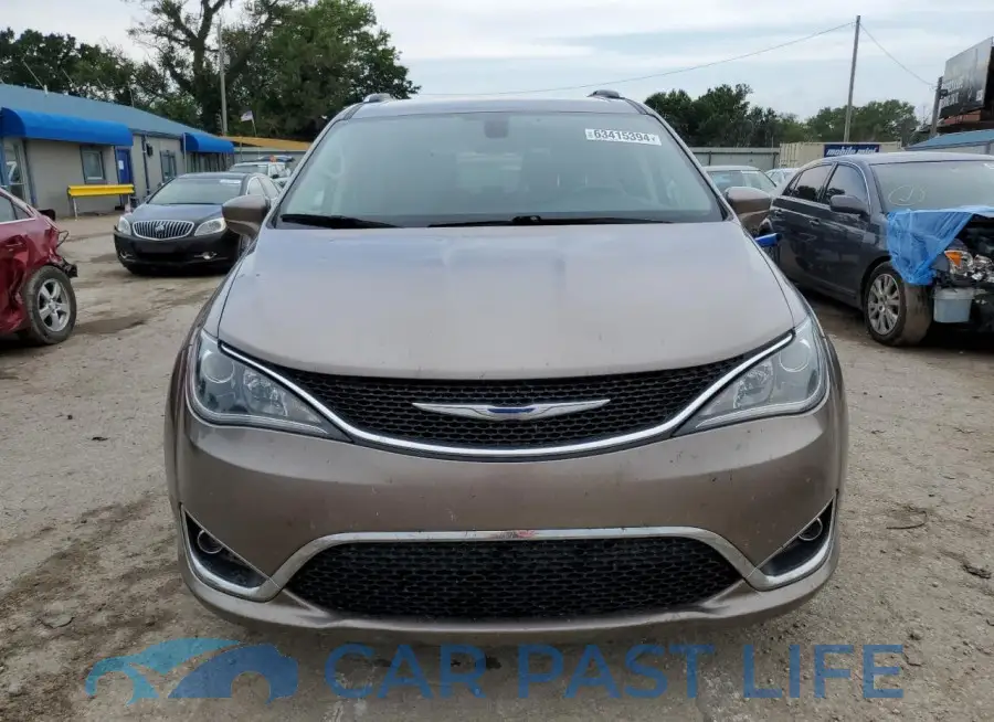 2C4RC1BG1JR153914# 5