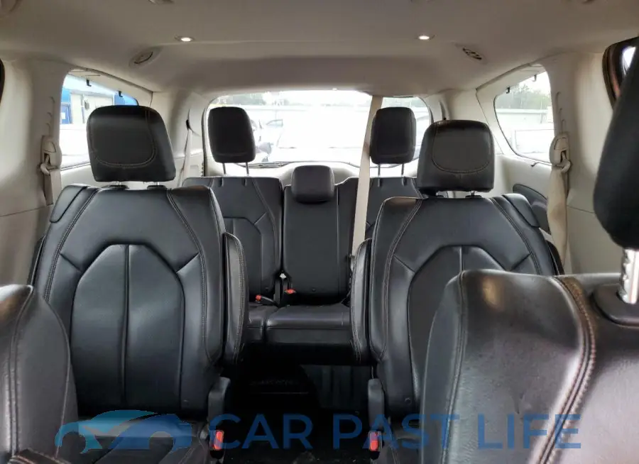 2C4RC1BG1JR153914# 10