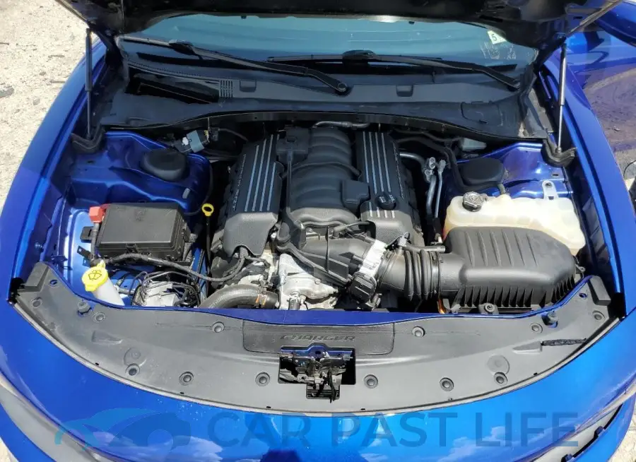 2C3CDXGJ8MH679126# 11