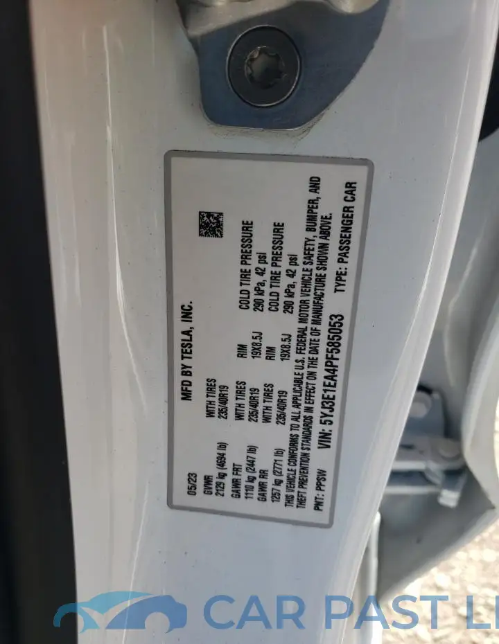 5YJ3E1EA4PF585053# 12