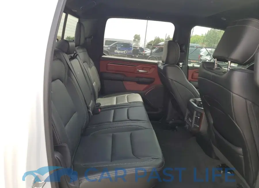1C6SRFLT9RN135699# 10