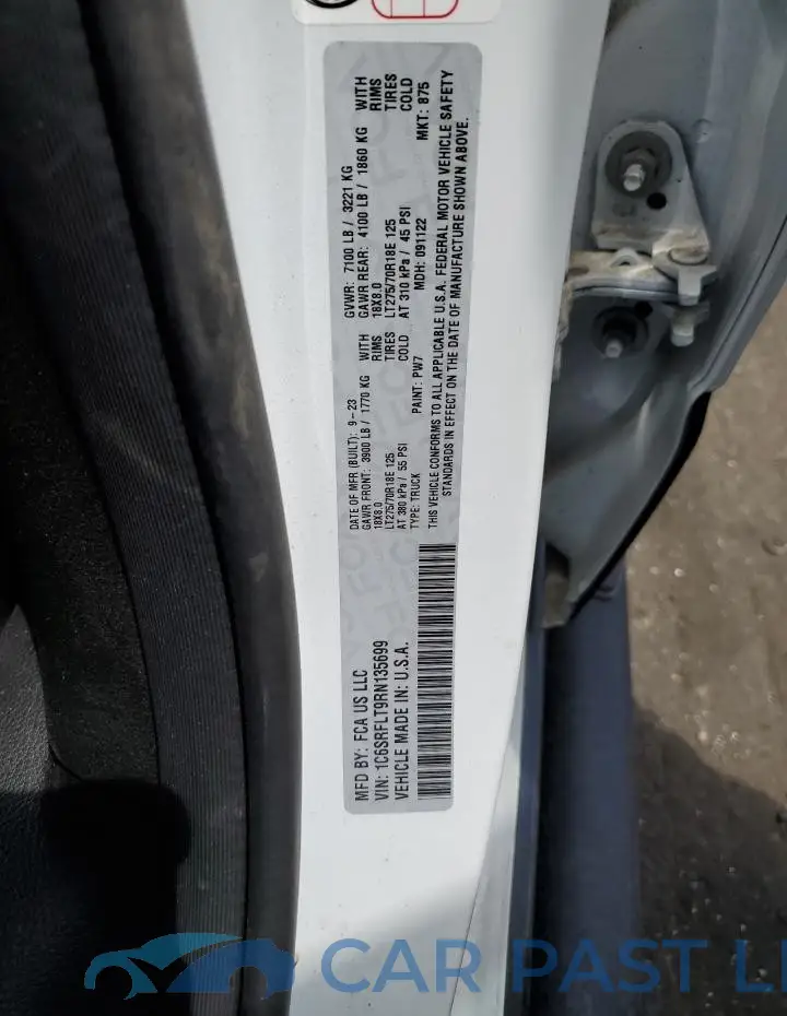 1C6SRFLT9RN135699# 12