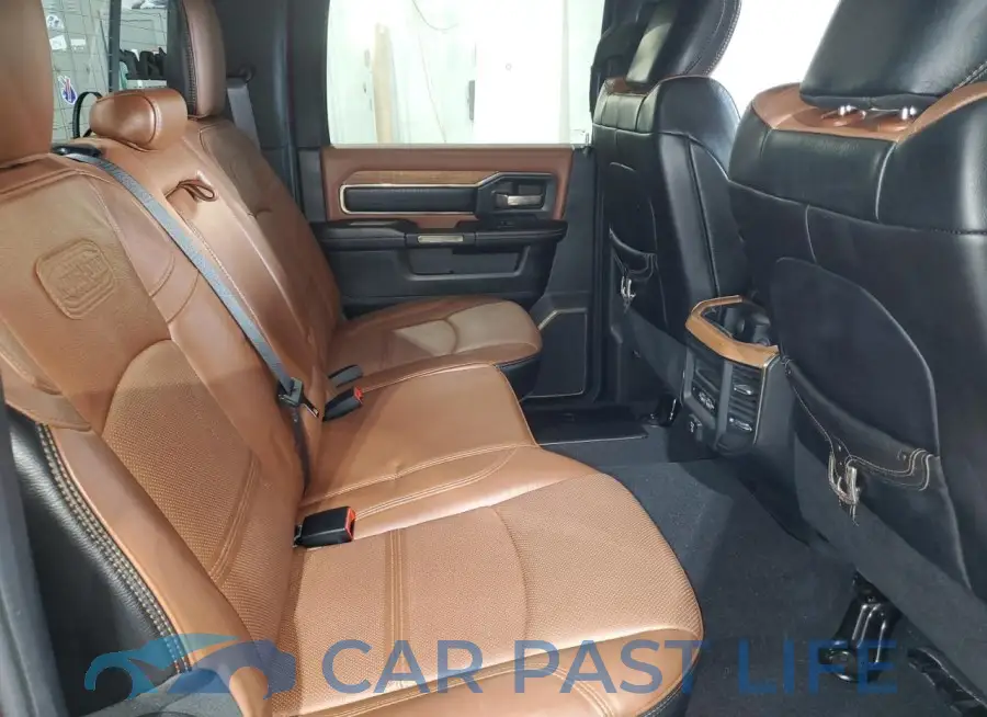 3C63RRKL6KG589852# 10