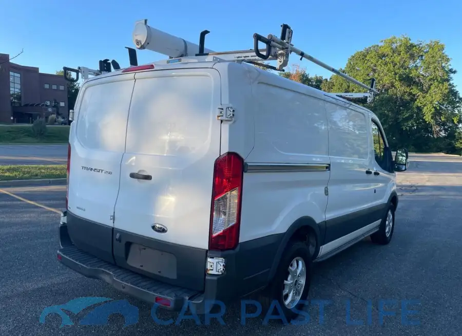 1FTYR1YG9GKA18270# 4