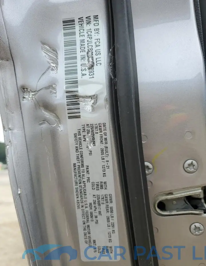 1C4PJLCB0MD217931# 14