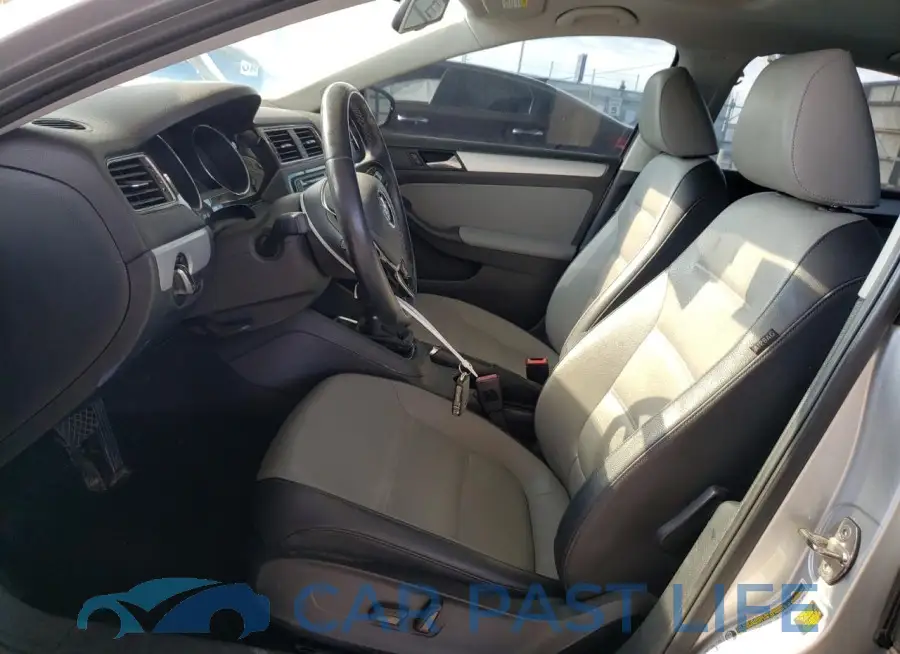 3VW637AJXGM217030# 7