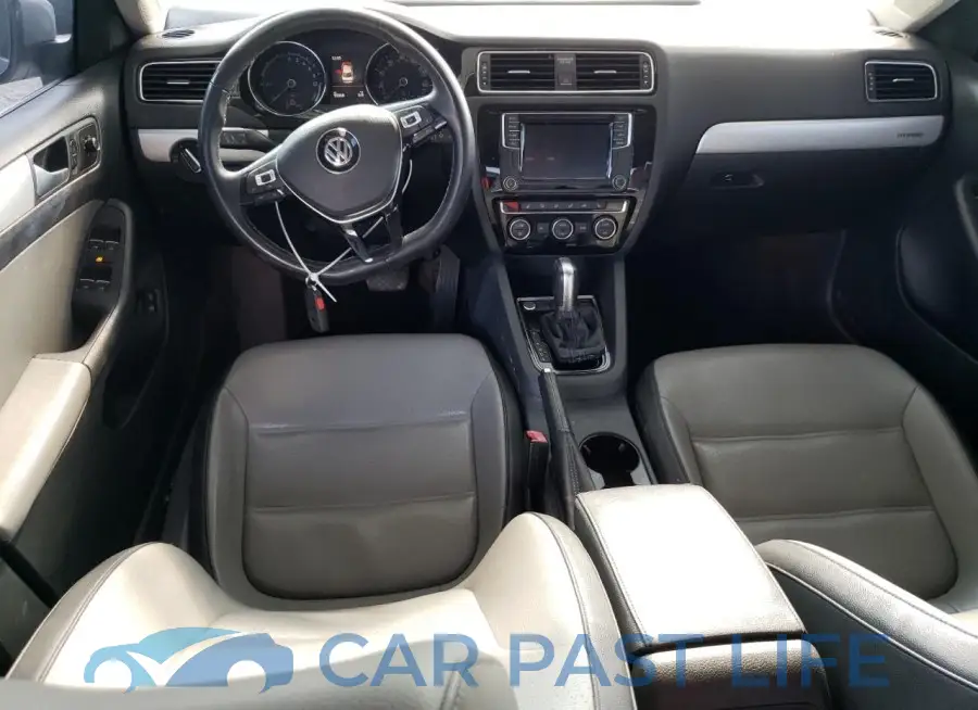 3VW637AJXGM217030# 8