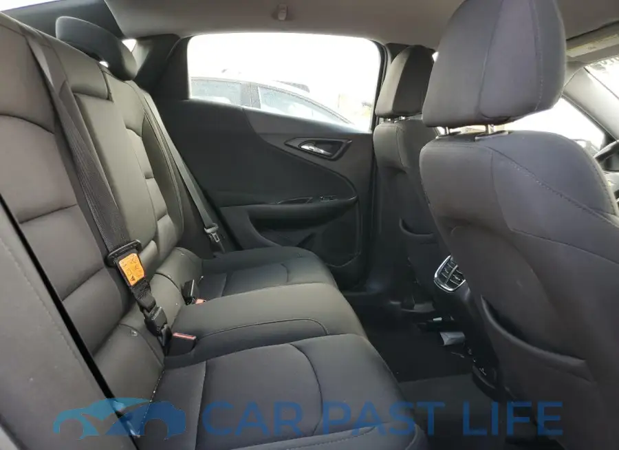 1G1ZD5ST9JF182210# 10