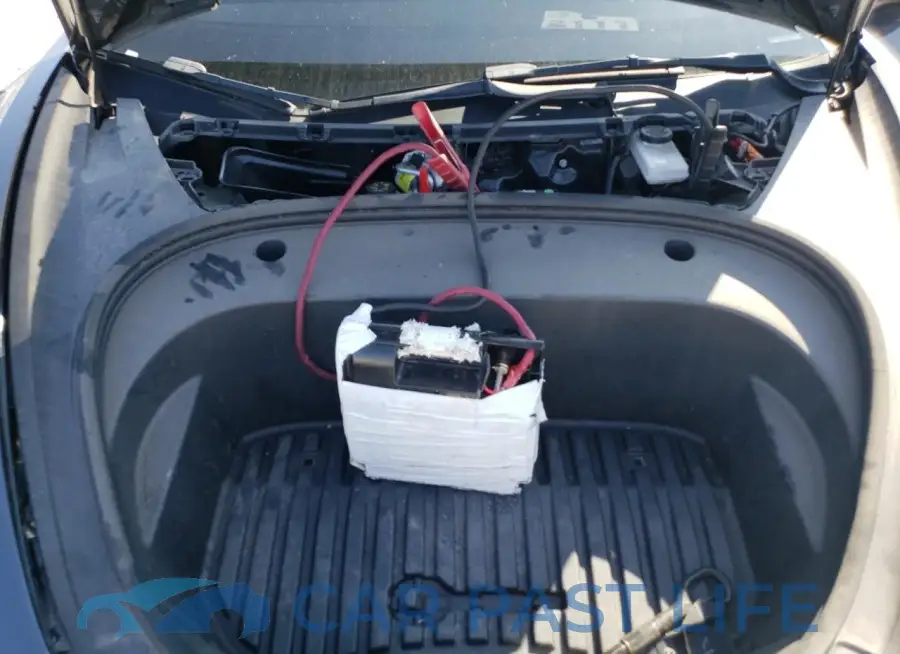 5YJ3E1EA9NF186846# 11