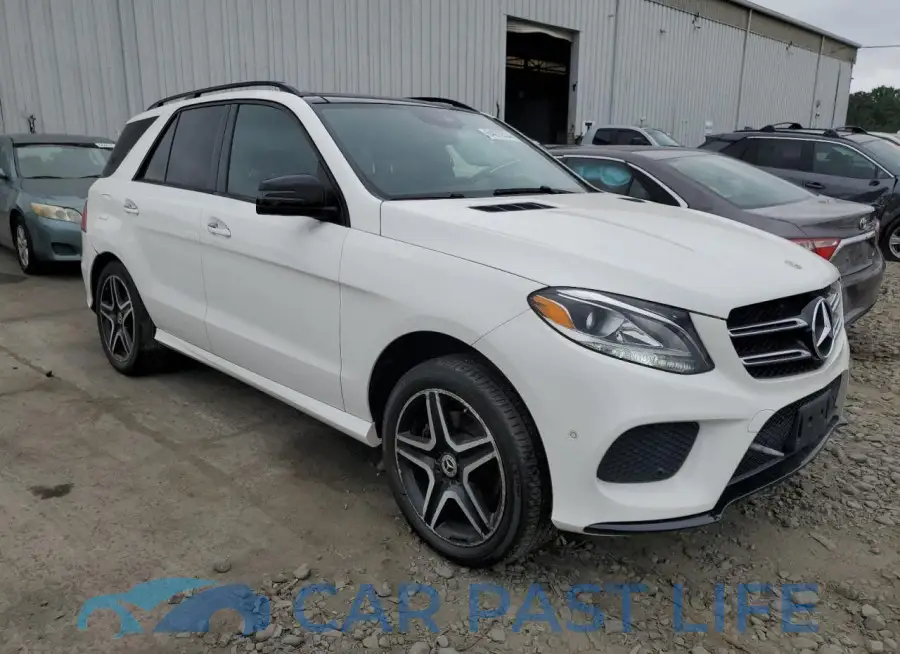 4JGDA5HB4JB012820# 4