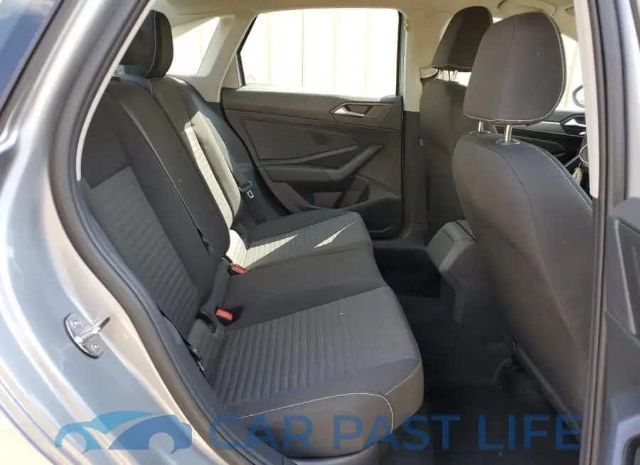 3VW5M7BU0RM053274# 10
