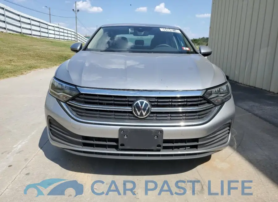 3VW5M7BU0RM053274# 5