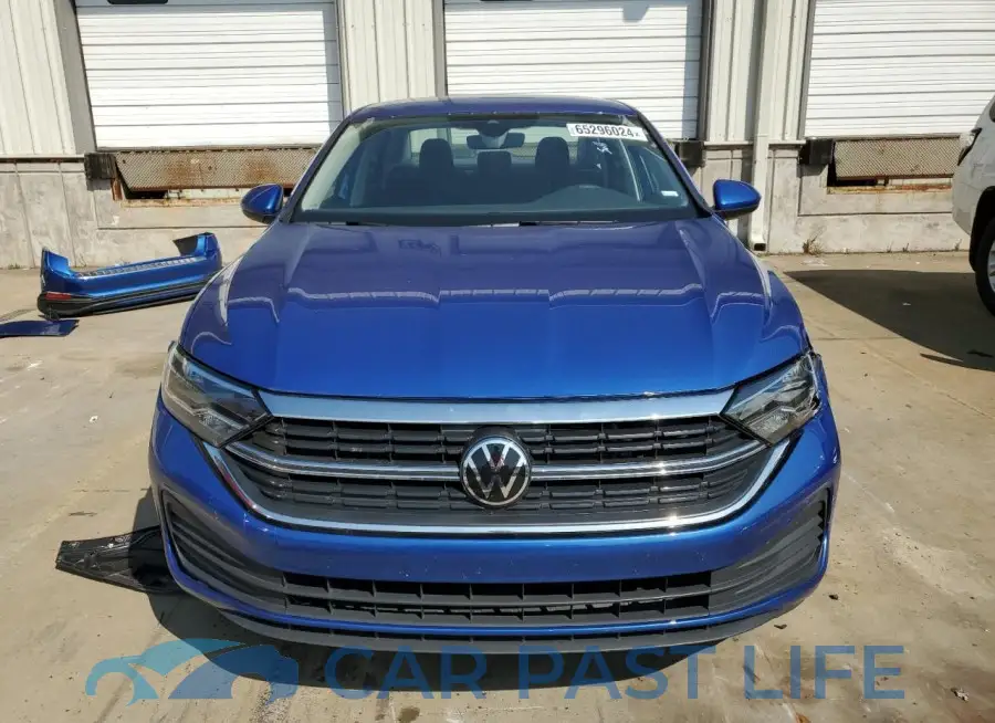 3VW5M7BU4RM006832# 5