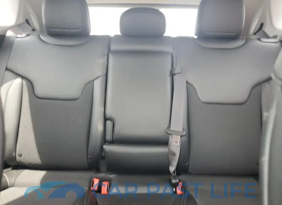 3C4NJCBB2NT213710# 10