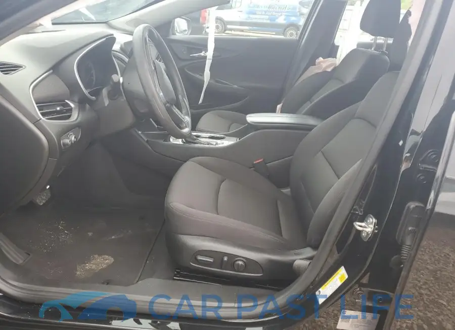 1G1ZD5ST8PF160773# 7