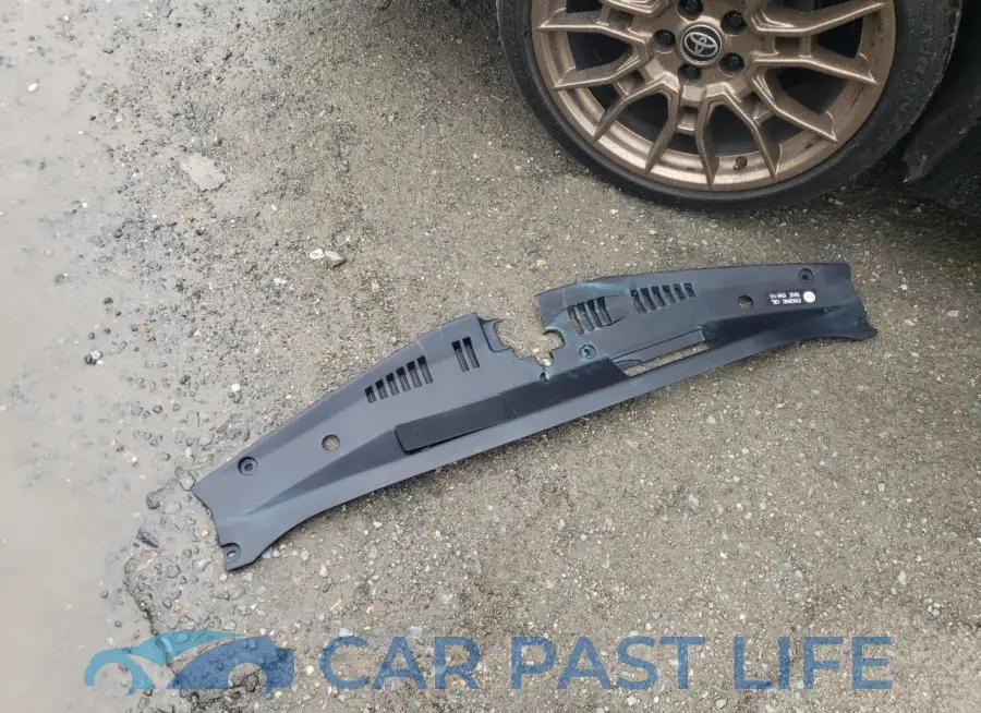 4T1G11AK2RU190046# 12
