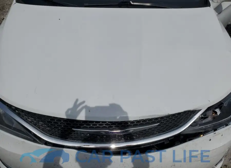 2C4RC1BGXKR593261# 12