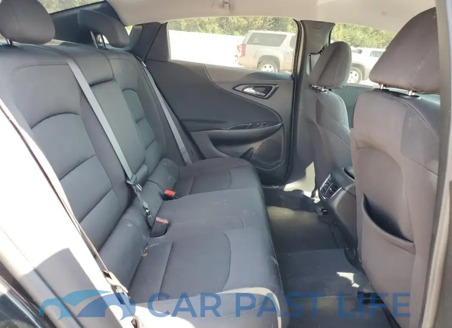 1G1ZD5ST2PF158372# 10