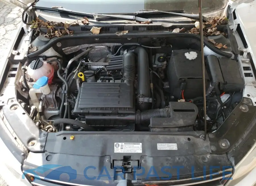 3VWD67AJ5GM309175# 11