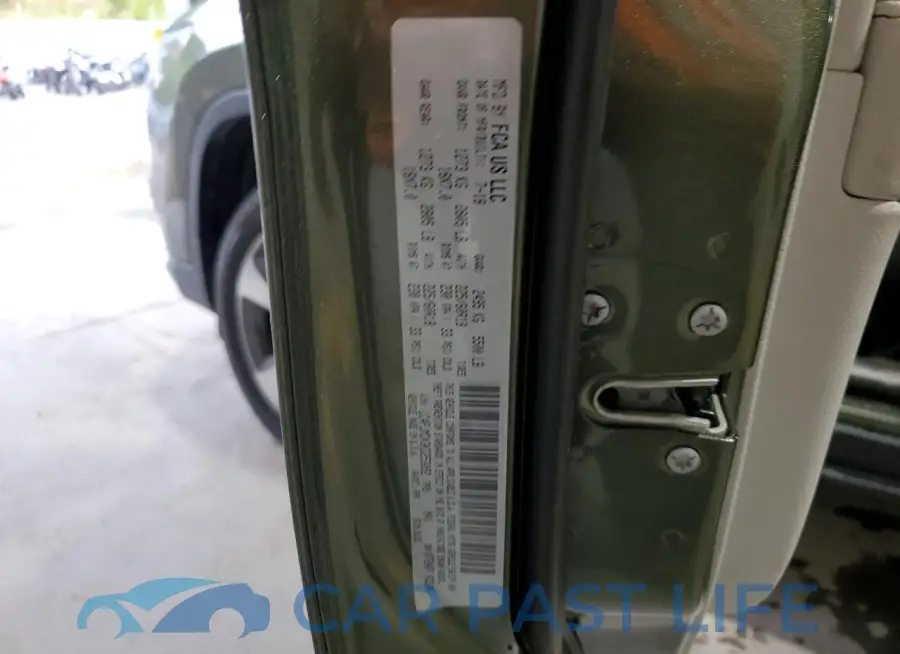 1C4PJMDX3KD253092# 13