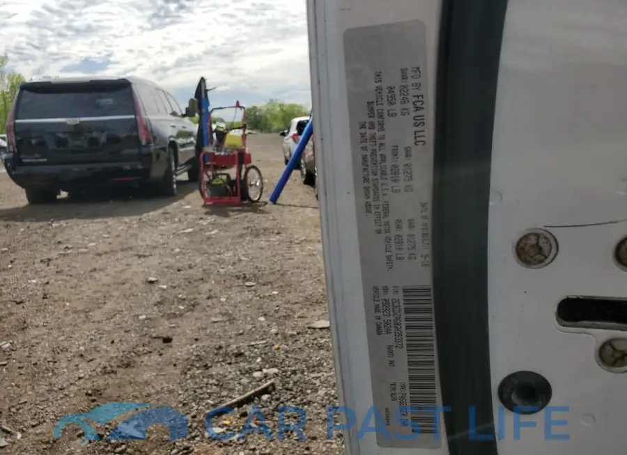 2C3CDZAG8GH353372# 12