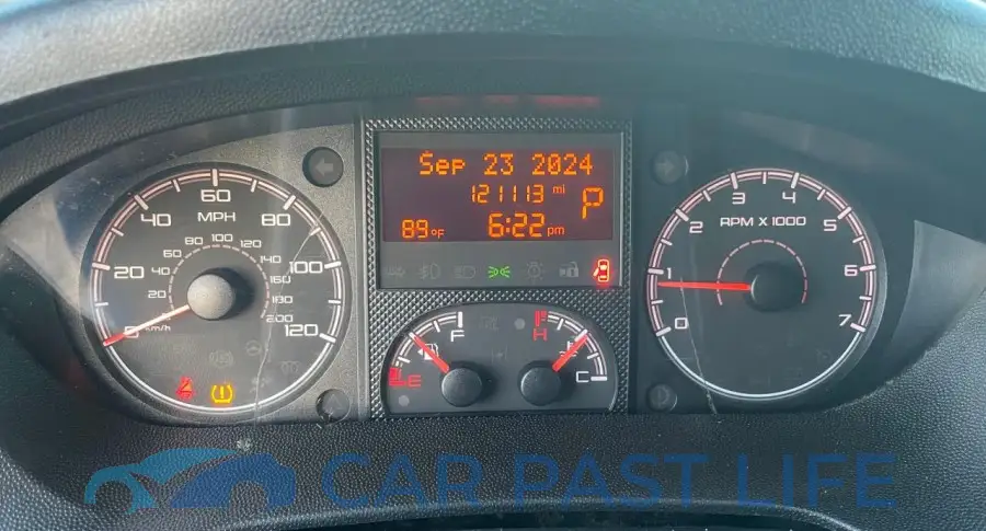 3C6TRVDG1JE136936# 8