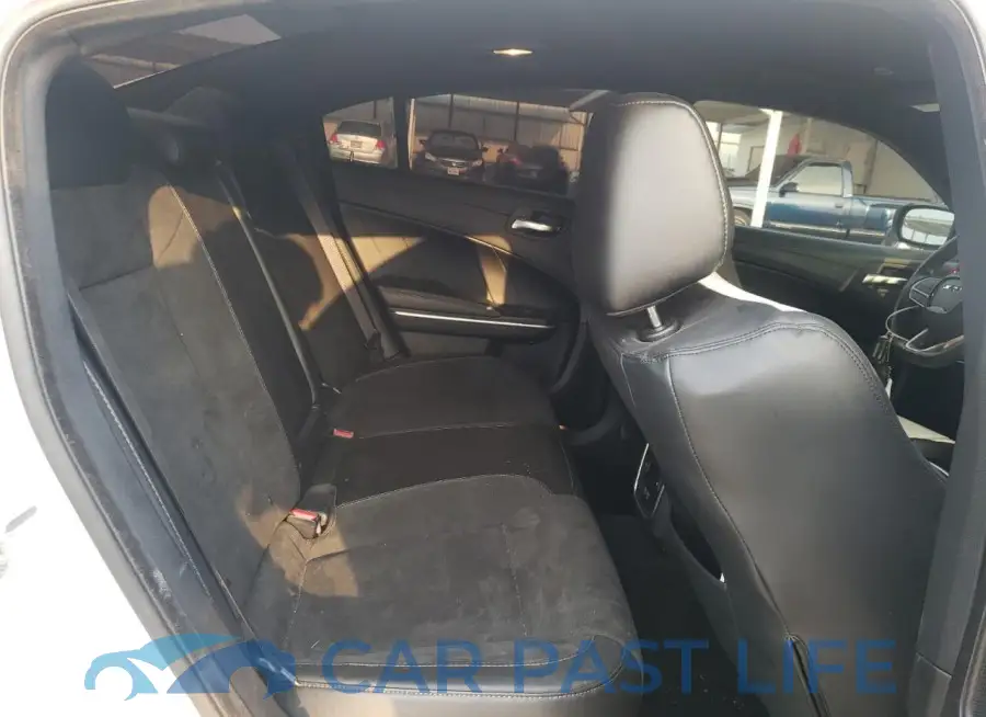 2C3CDXGJ8MH581102# 10