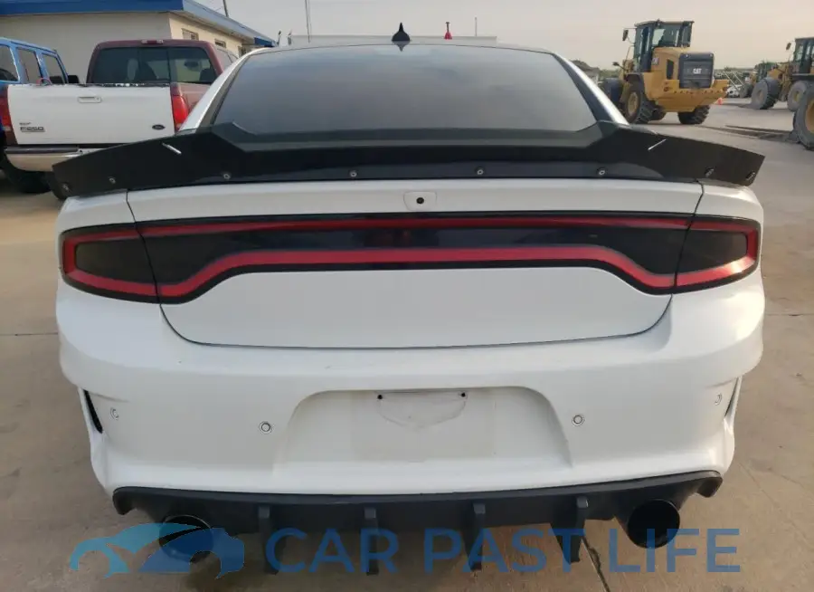 2C3CDXGJ8MH581102# 6