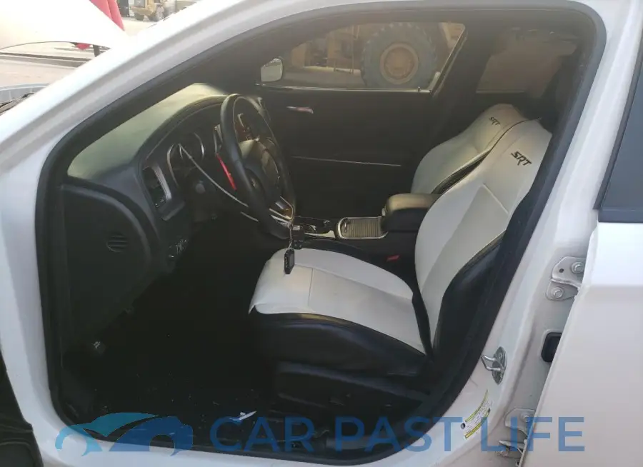 2C3CDXGJ8MH581102# 7