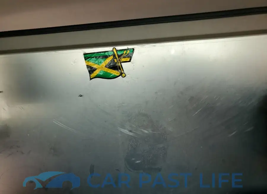 2C4JRGAG2FR681081# 10