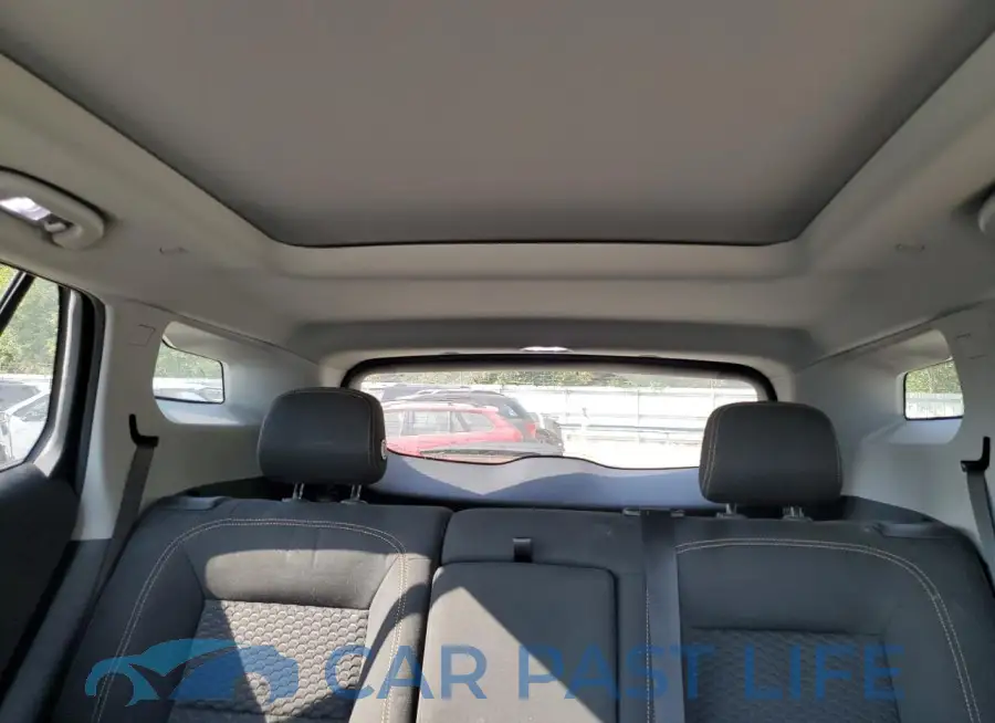 3GKALTEV6KL207360# 10