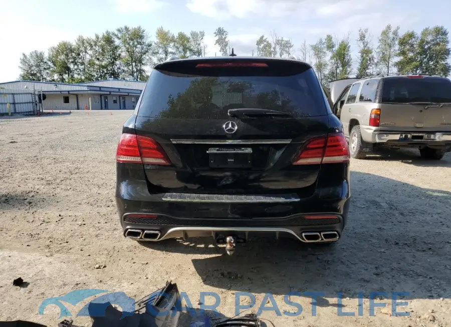 4JGDA6DB1GA743523# 6