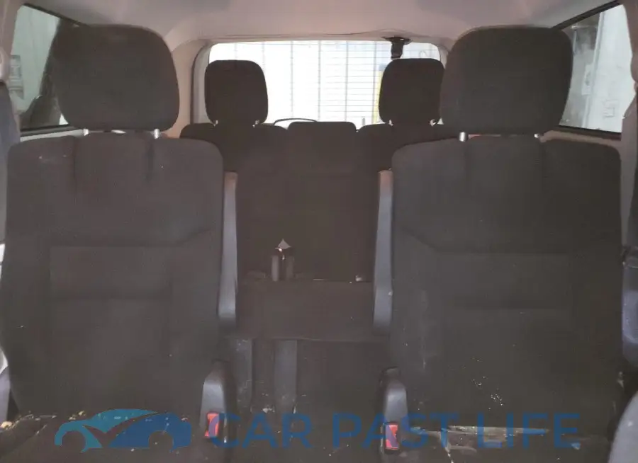 2C4RDGBG0GR243158# 10