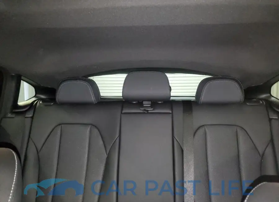 5UX33DT05R9V05921# 10