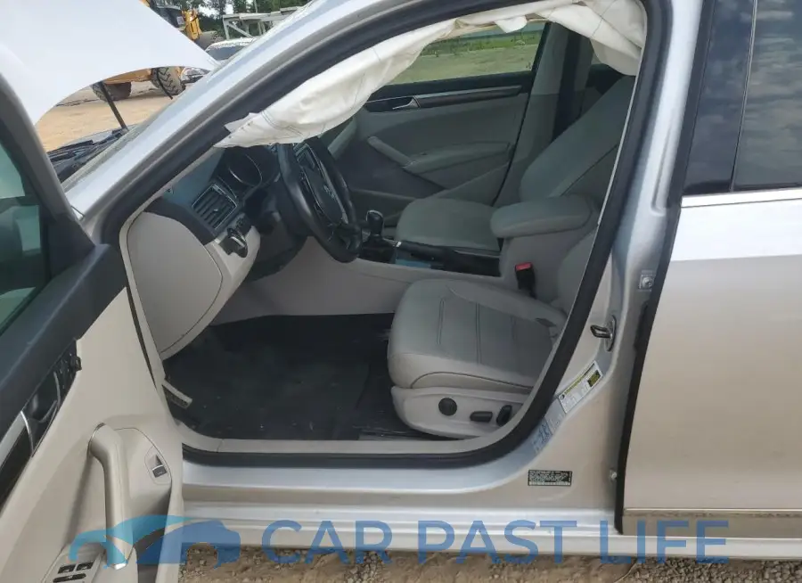 1VWBT7A34HC021586# 7