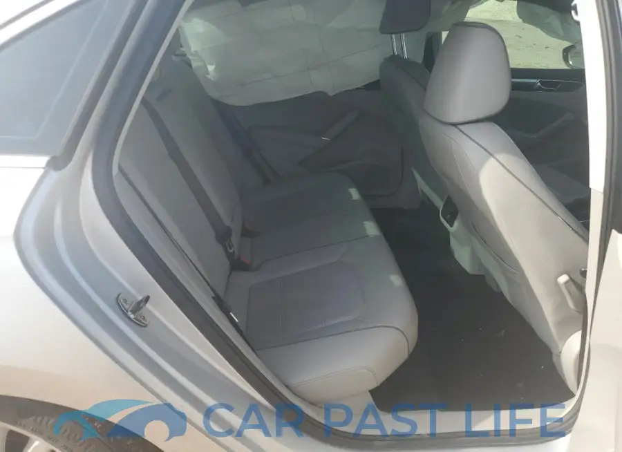 1VWBT7A34HC021586# 10