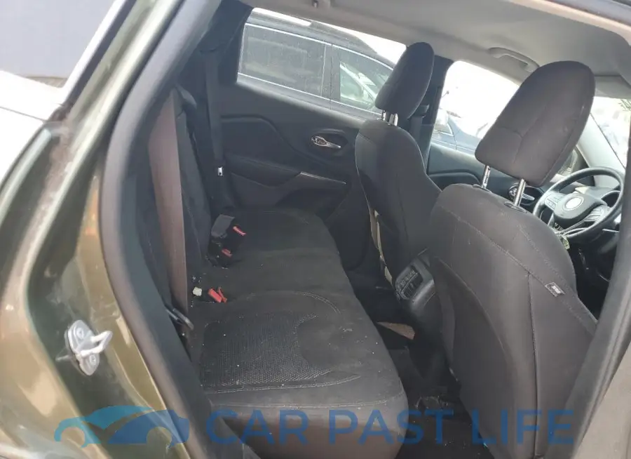 1C4PJLCX1KD170899# 11
