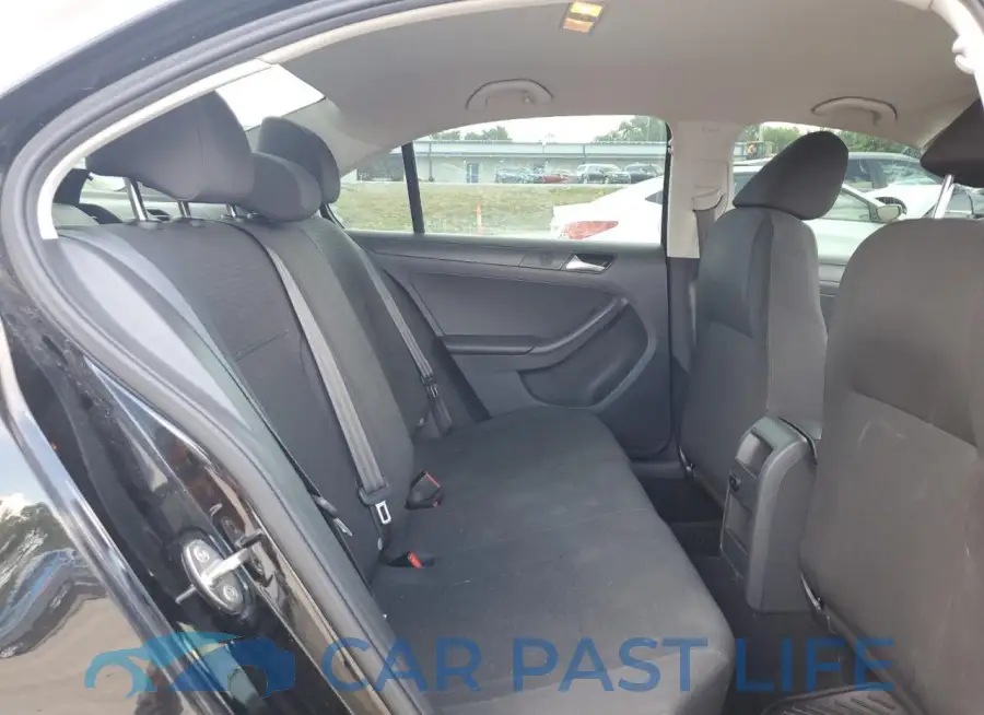 3VW267AJ0GM213414# 10