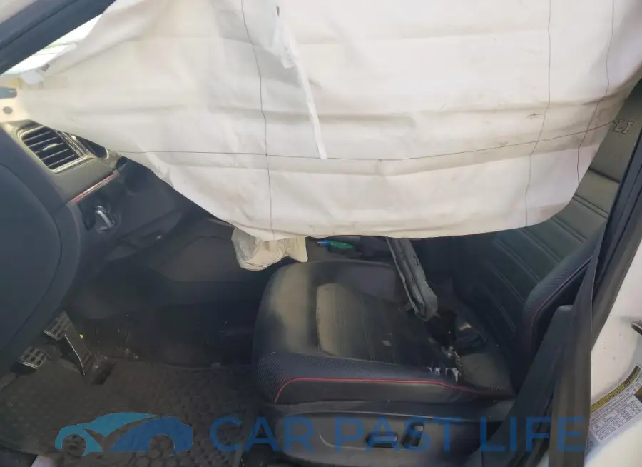 3VW5T7AJ6FM335697# 7