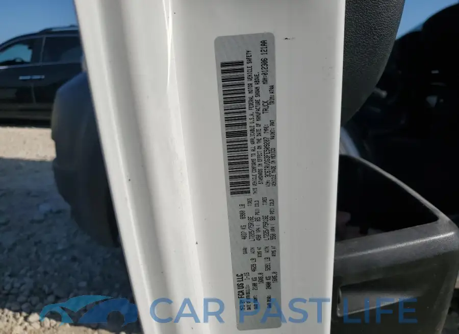 3C6TRVDG3FE509207# 12