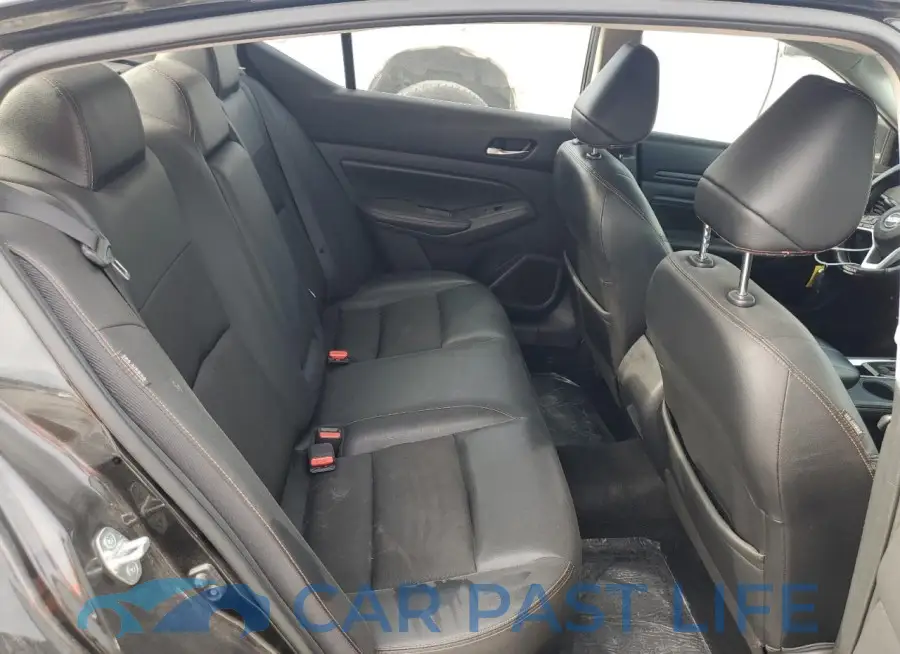 1N4BL4CV5KC200670# 10