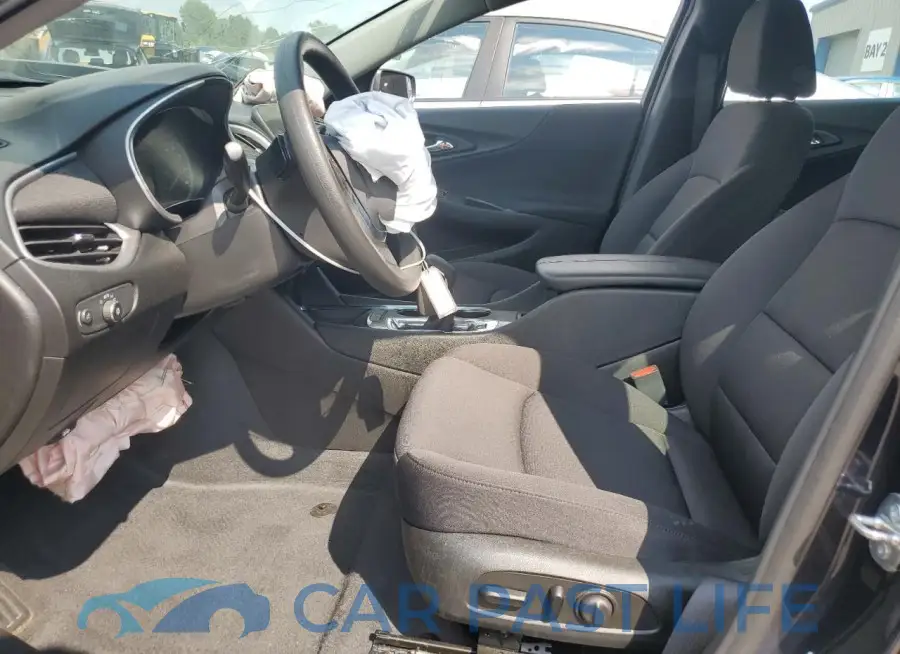1G1ZD5ST3PF215632# 7