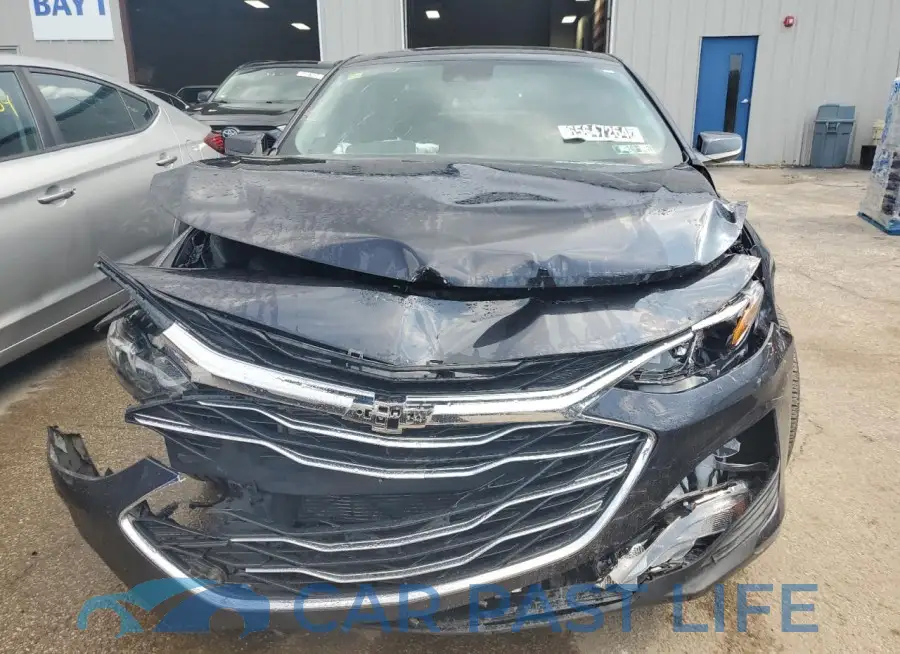 1G1ZD5ST3PF215632# 5